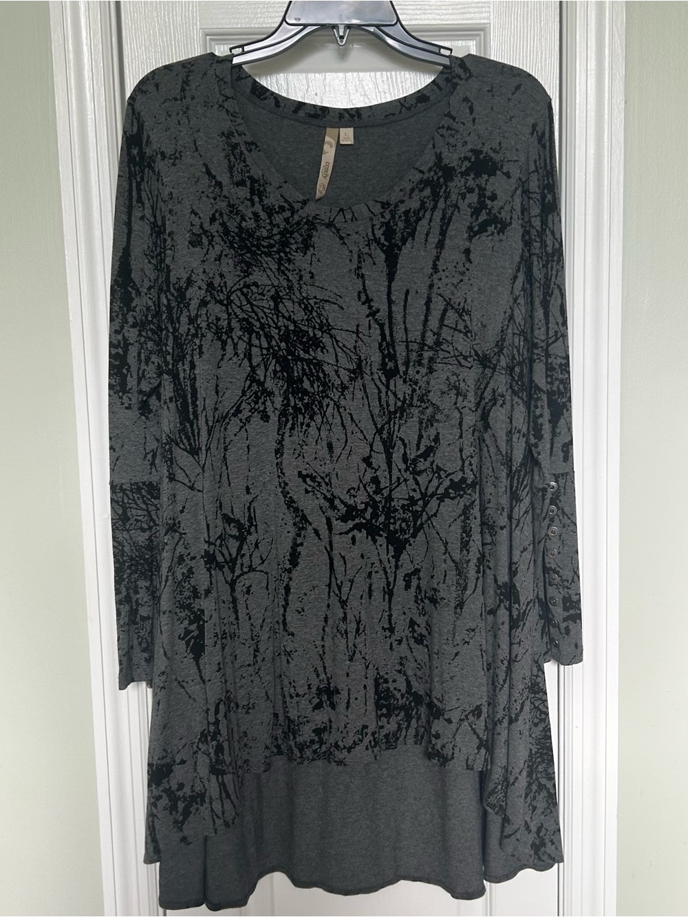 Charcoal & Black Abstract Print Tunic size LG